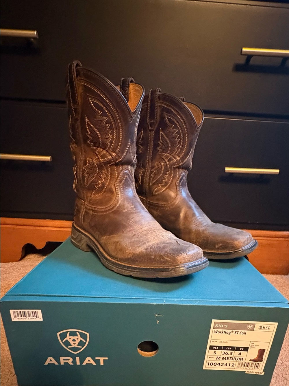 Ariat Brown Leather Western Boots with Embroidered Shaft